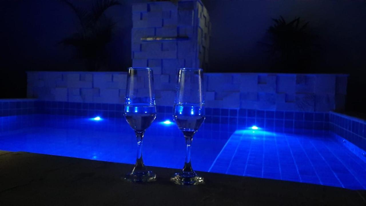 Caliandra Casa De Temporada Villa ปิเรนนอโปลิส ภายนอก รูปภาพ
